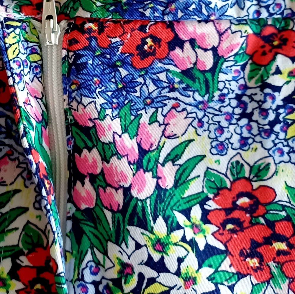 Talbots Perfect Skimmer - Floral Pants, Size 12 - Picture 10 of 16